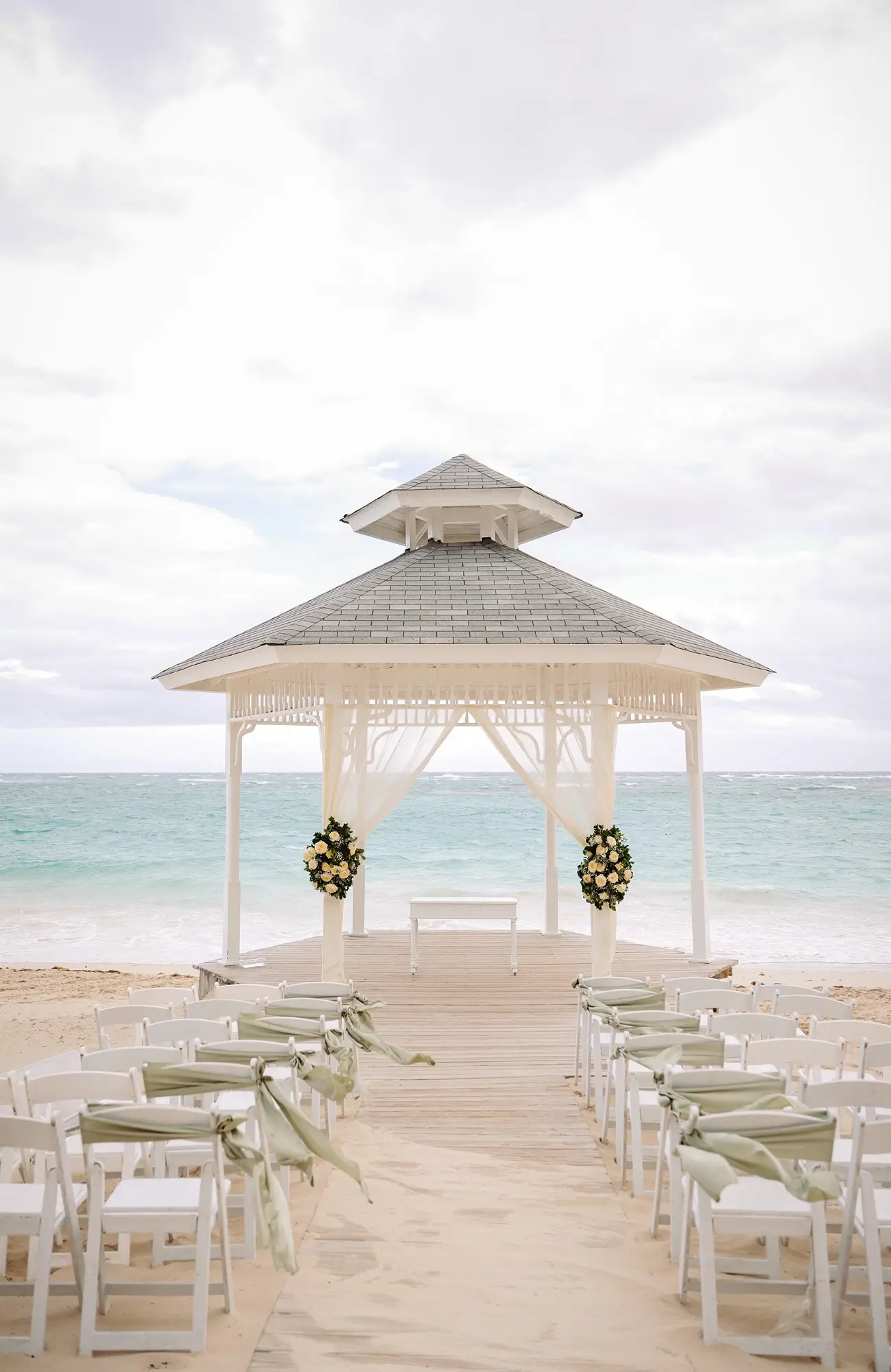 Gazebo sur la plage du Bahia Principe Explore Punta Cana