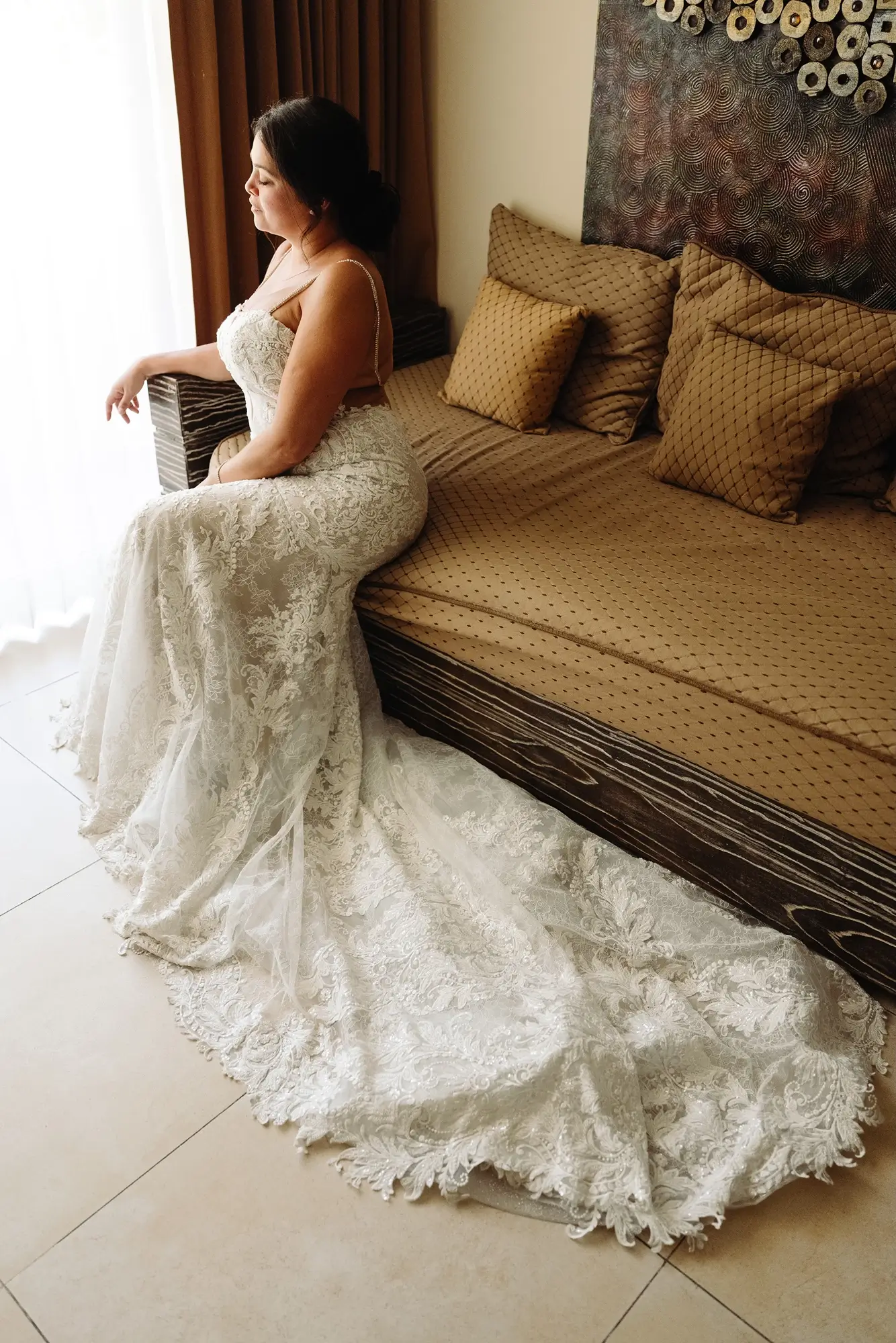 Portrait d'une mariée assise