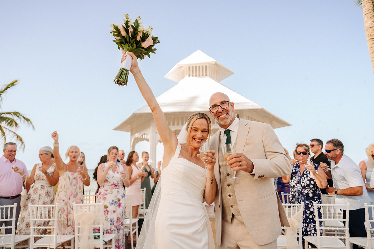 https://anniesimardphoto.com/wp-content/uploads/2026/07/Mariage-sud-Punta-Cana-16.webp