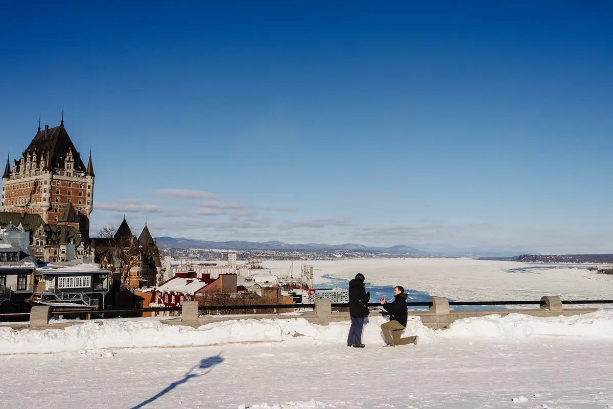 The actual proposal with the winter view of the city and the Saint-Lawrence River.