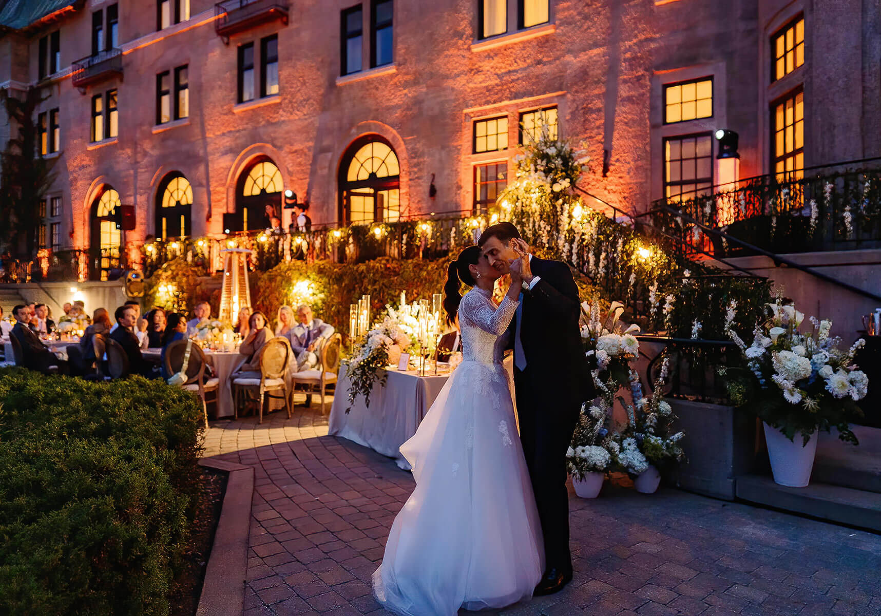 Manoir-Richelieu-Outside-dinner-2