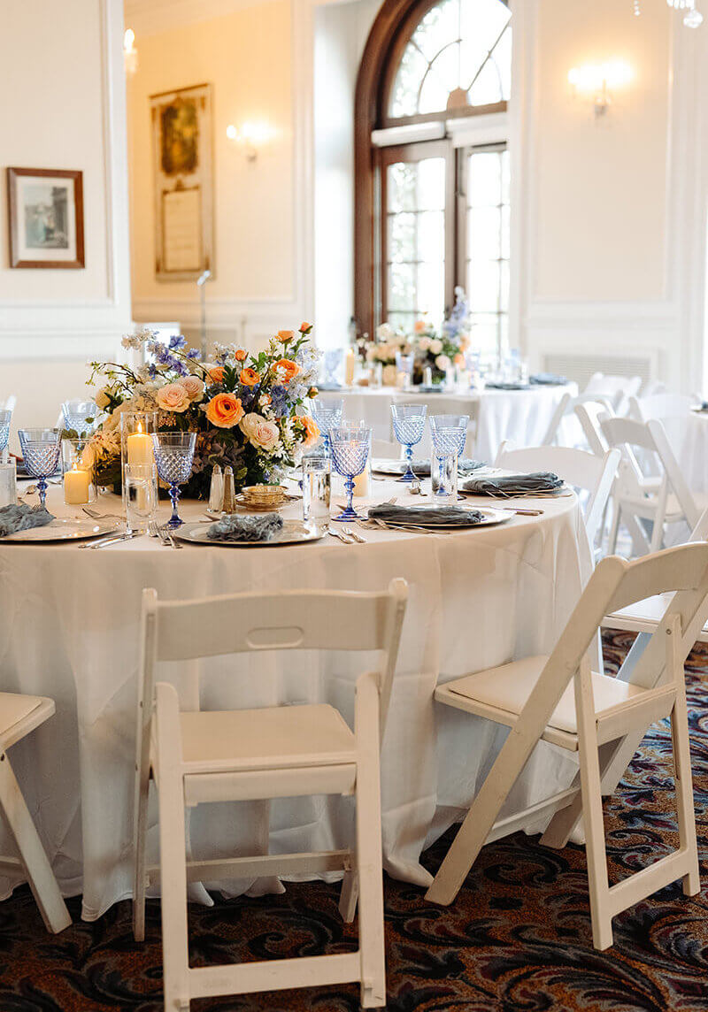 Manoir-Richelieu-Tea-Room-wedding
